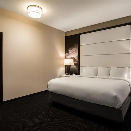 Tryp By Wyndham Savannah Hotel Exterior foto