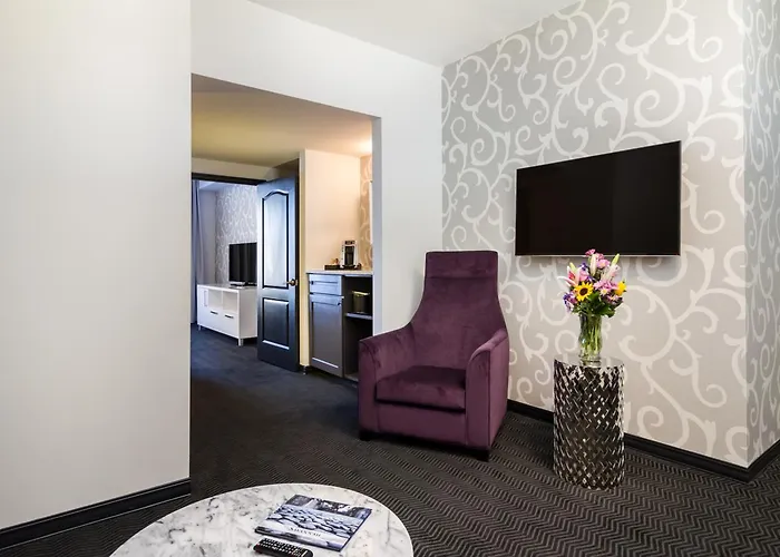 Tryp By Wyndham Savannah